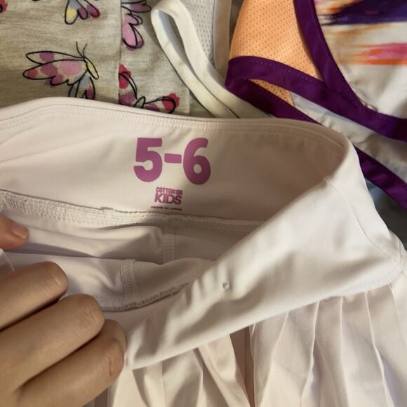 Girls SZ S 5-6 Clothes Lot Outfits Nike Tempo Shorts 2 Pairs, Skort And Tops - Picture 9 of 9